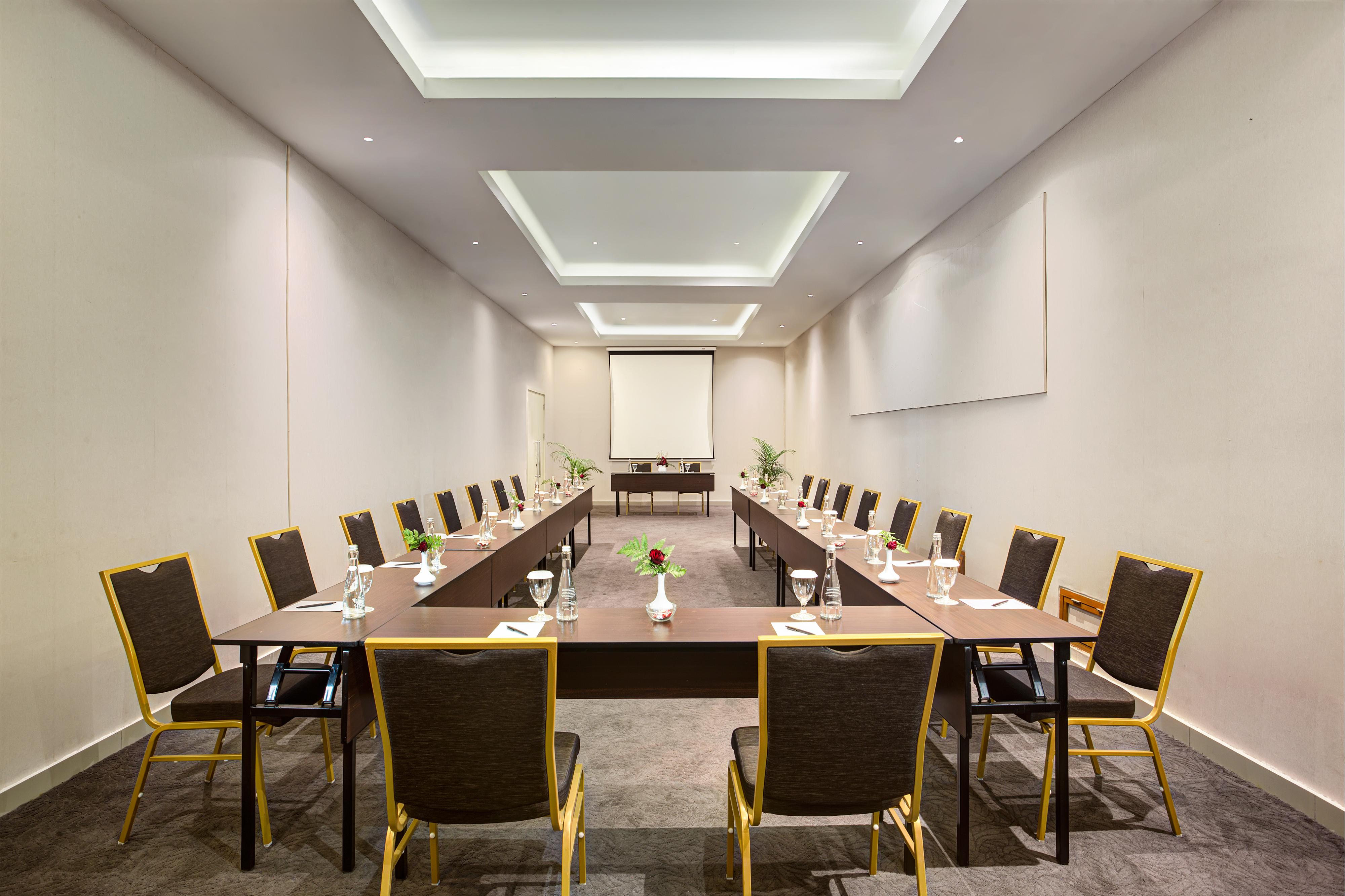 Swiss-Belresidences Kalibata Jakarta Exterior photo