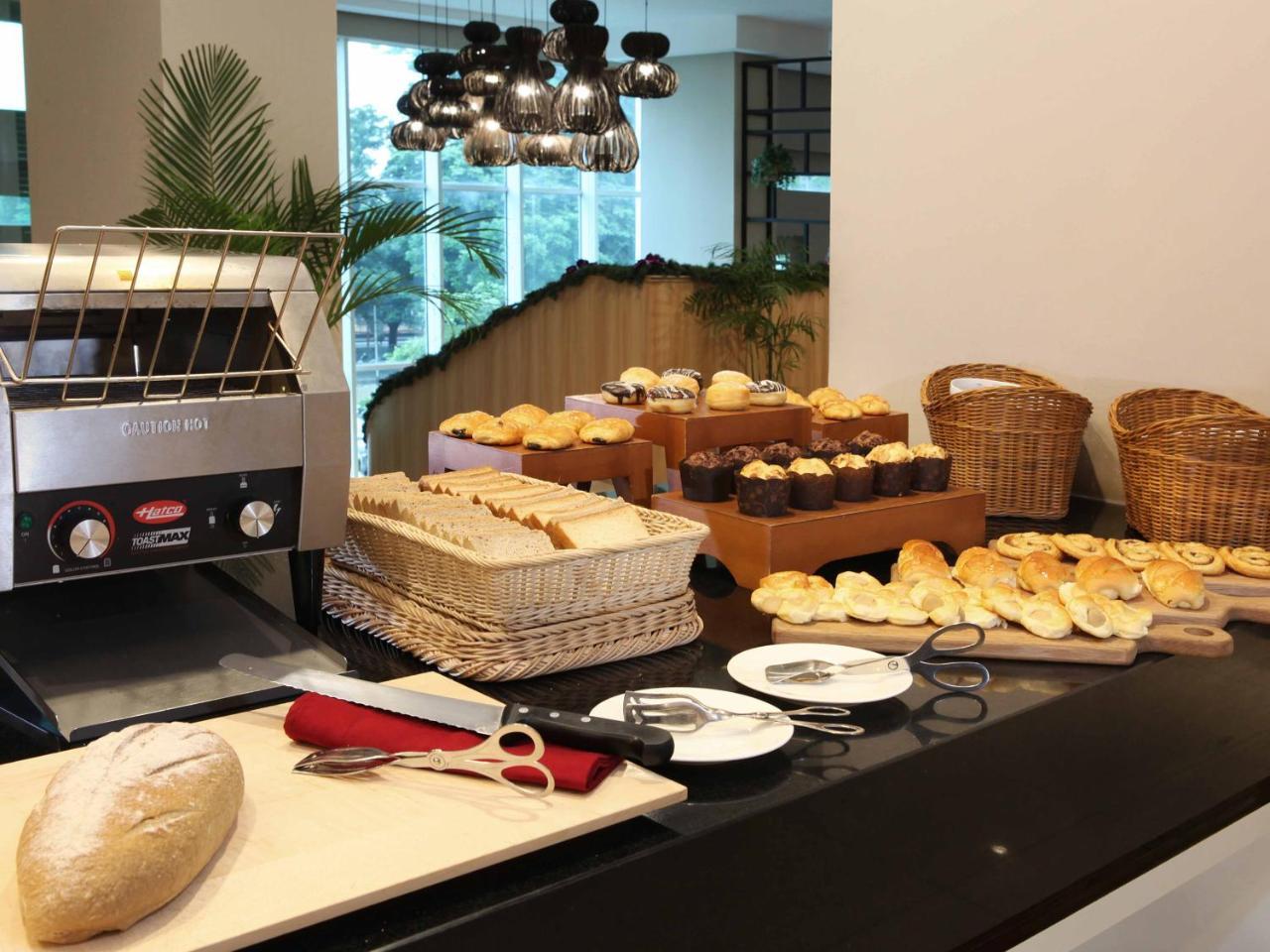 Swiss-Belresidences Kalibata Jakarta Exterior photo